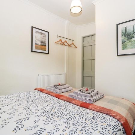7 Bell Street Villa Талгарт Екстериор снимка
