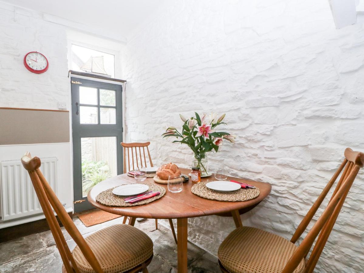 7 Bell Street Villa Талгарт Екстериор снимка